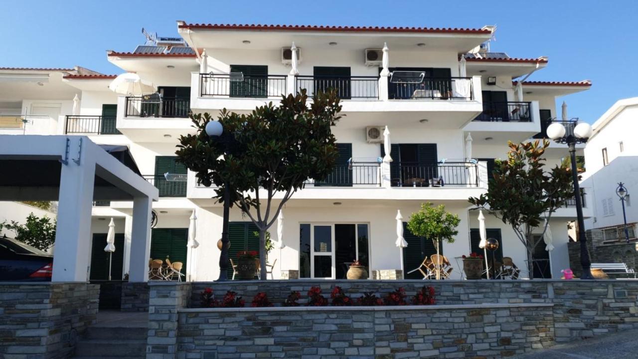 Pansion Alexandros By The Sea Aparthotel Nea Skioni Exteriör bild
