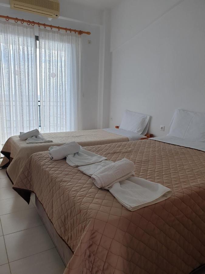 Pansion Alexandros By The Sea Aparthotel Nea Skioni Exteriör bild